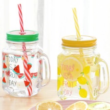 Canecas com palhinha