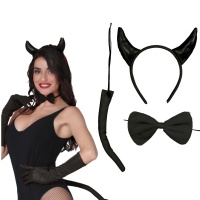 Fato de diabinha negra com tiara, laço e cauda