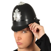 Capacete preto da polícia