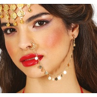 Piercing falso com corrente dourada