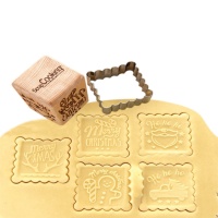 Cubo de madeira para carimbar motivos de Natal com cortador ondulado - Scrapcooking