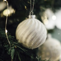 Detalhes das bolas de Natal brancas 8 cm - 12 unid.
