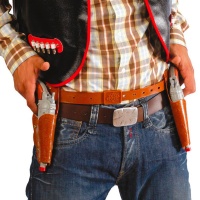 Cartucheira dupla marrom com duas pistolas