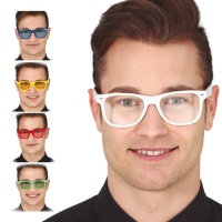 Óculos com lentes coloridas