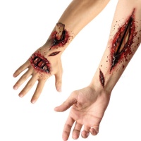 Tatuagens adesivas em feridas abertas