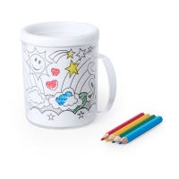 Caneca para colorir com 4 lápis de cor e 4 folhas para colorir.