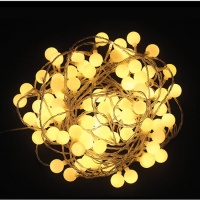 Guirlanda de luzes com 50 LEDs brancos quentes em forma de bola
