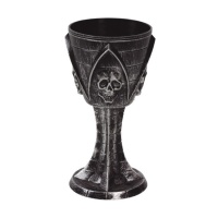 Taça preta em forma de cálice com caveira 19 cm