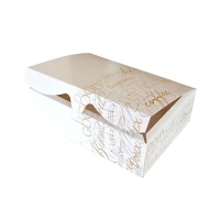 Caixa para bolachas de 20,2 x 15,7 x 6 cm com desenho de letras.