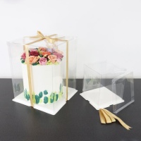 Caixa para bolo transparente com laço de 25 x 25 x 33 cm - PME