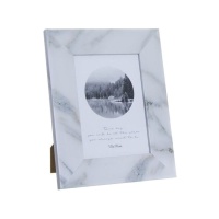 Moldura fotográfica em mármore para fotografias de 13 x 18 cm - DCasa