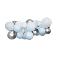 Guirlanda de balões orgânicos azul claro e prata - 30 unidades