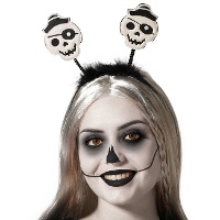 Diadema com caveiras de pirata