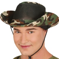 Chapéu com estampado militar e grelha