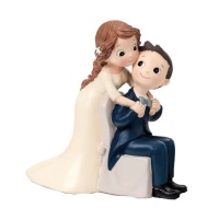 Figura para bolo de noiva e noivo com noivo sentado 14 cm