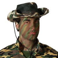 Chapéu de camuflagem militar com cordão
