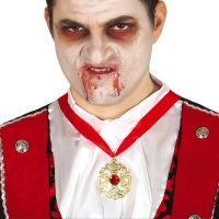 Colar em cruz de vampiro com rubi vermelho