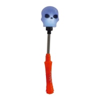 Varinha de caveira e ossos cruzados de 23 cm com luz