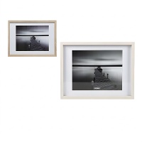 Moldura fotográfica 24 x 30 cm preto e branco baía