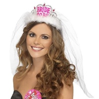 Tiara com véu para noiva